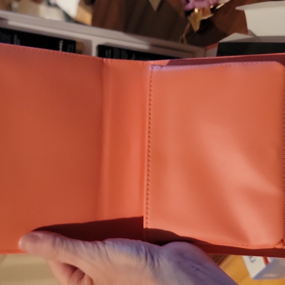 Chanel Makeup takeaways  The Nature Getaway - Picture 13 of 13